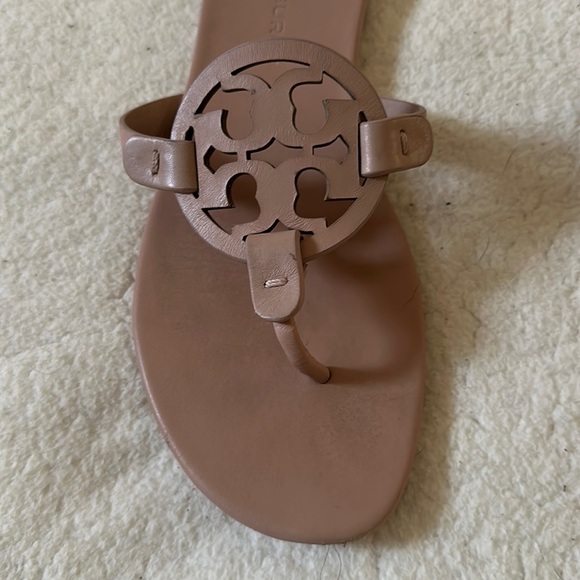 Tory Burch | Soft Miller Logo Tan Leather Sandal Size 9 - Picture 7 of 12